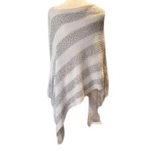 Gray and white chenille poncho with fringe